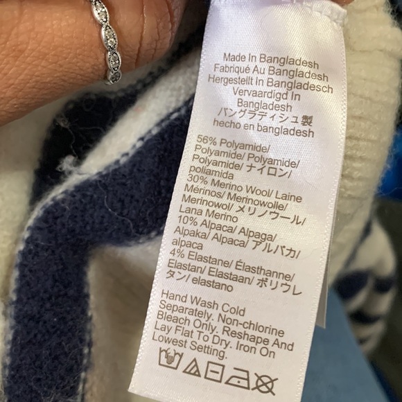 JCrew chunky crewneck sweater in supersoft yarn - Picture 3 of 13